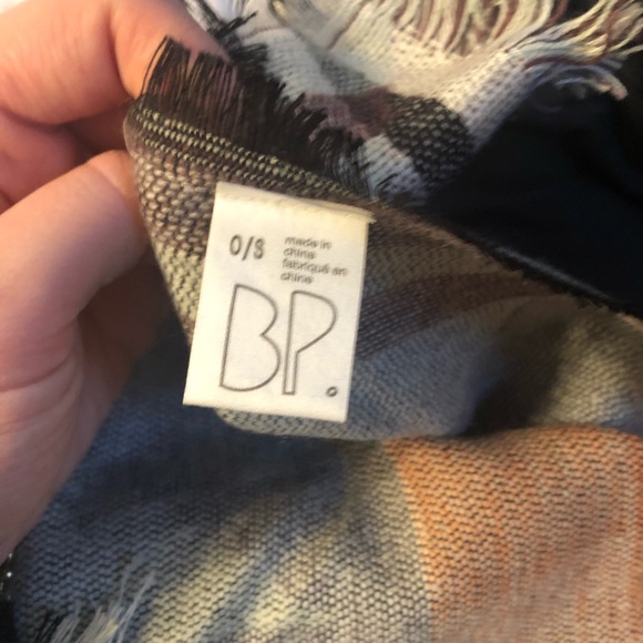 BP PLAID SCARF. Measures 55in by 55in - Picture 3 of 4